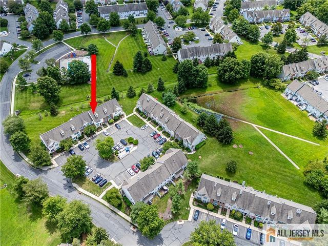 33 Keith Court, South Brunswick, NJ 08824