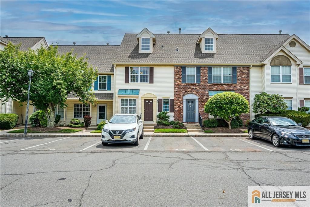33 Keith Court, South Brunswick, NJ 08824