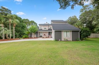 2567 Valley Road, Navarre, FL 32566