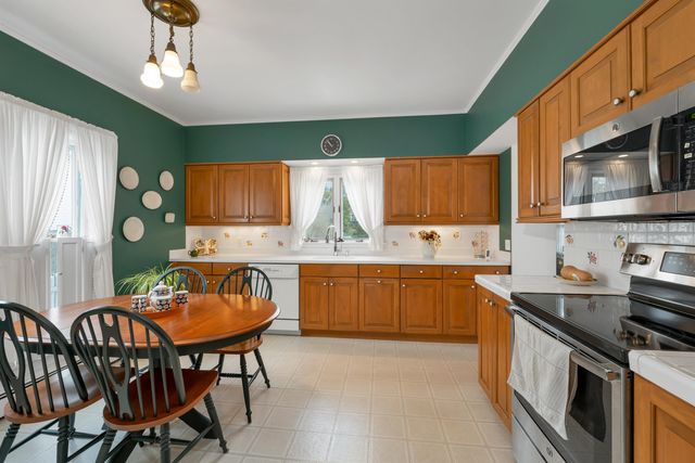19 Church Street, Alton, NH 03809