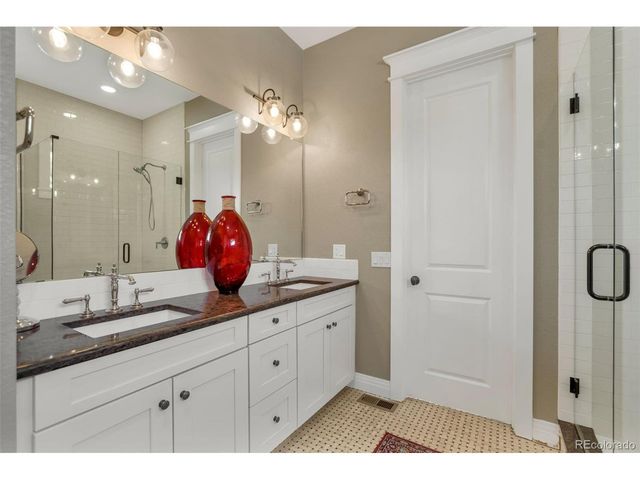 90 Niagara St, Denver, CO 80230