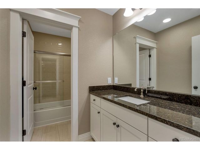 90 Niagara St, Denver, CO 80230