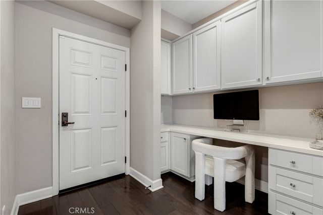 10639 Woodbridge Street 206, Toluca Lake, CA 91602