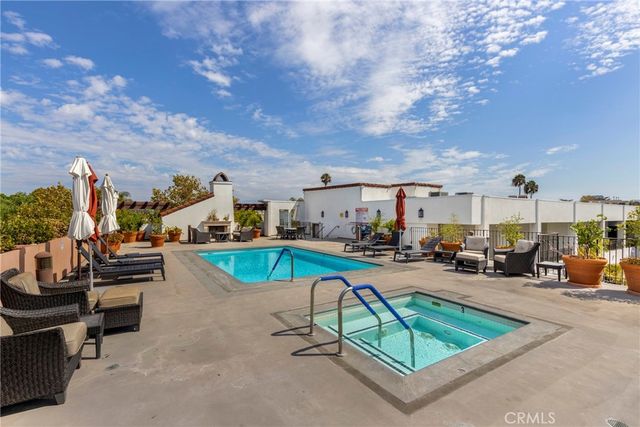 10639 Woodbridge Street 206, Toluca Lake, CA 91602