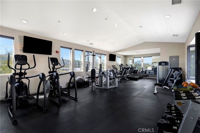 10639 Woodbridge Street 206, Toluca Lake, CA 91602