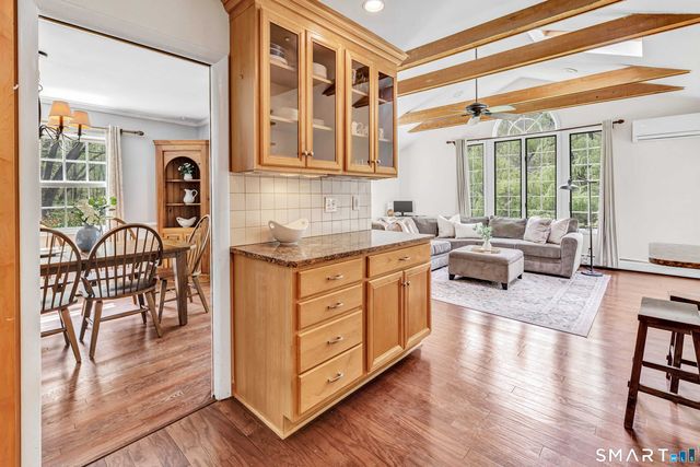 15 Rivergate Woods, Wilton, CT 06897