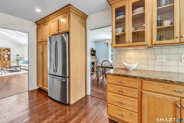 15 Rivergate Woods, Wilton, CT 06897