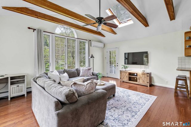 15 Rivergate Woods, Wilton, CT 06897