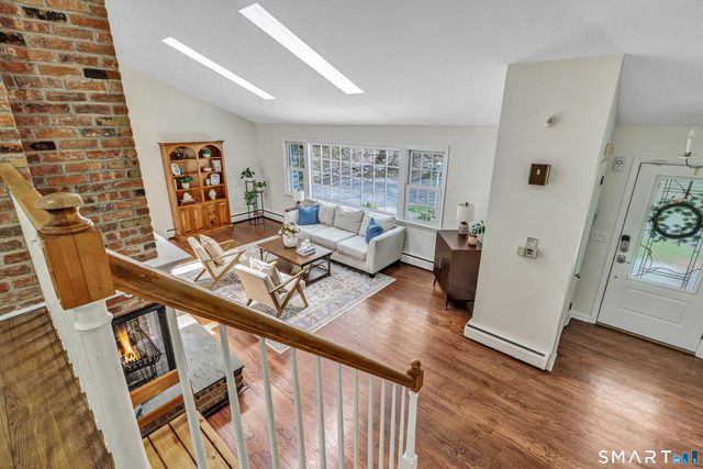 15 Rivergate Woods, Wilton, CT 06897