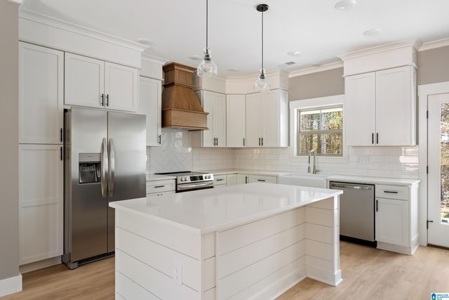 30 CREEKSTONE DRIVE, Sylacauga, AL 35151