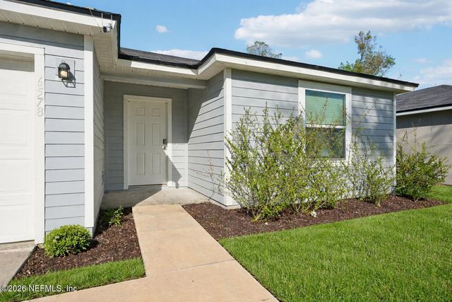 6578 FLOWERS Avenue, Jacksonville, FL 32244