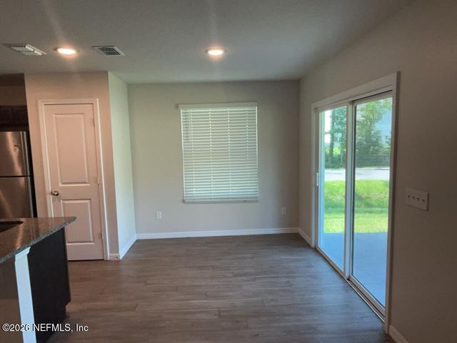 6578 FLOWERS Avenue, Jacksonville, FL 32244