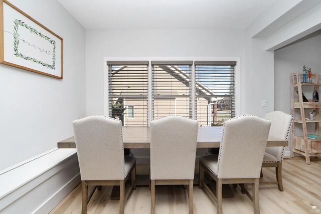 1672 Kingwood, Manhattan, KS 66502