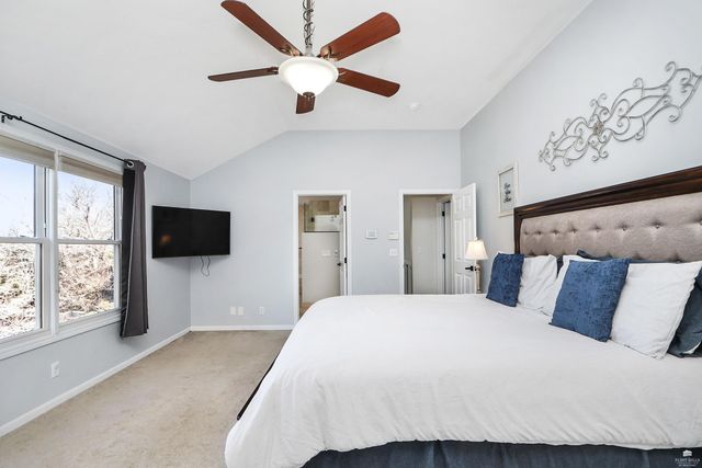 1672 Kingwood, Manhattan, KS 66502