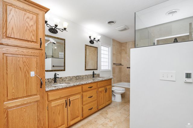 1672 Kingwood, Manhattan, KS 66502