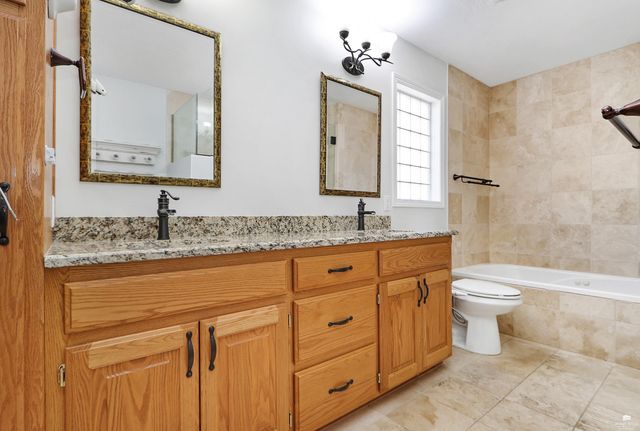 1672 Kingwood, Manhattan, KS 66502