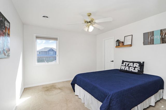 1672 Kingwood, Manhattan, KS 66502