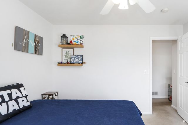 1672 Kingwood, Manhattan, KS 66502