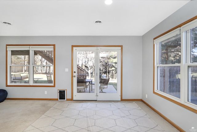 1672 Kingwood, Manhattan, KS 66502