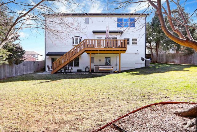 1672 Kingwood, Manhattan, KS 66502