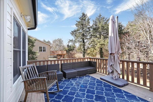 1672 Kingwood, Manhattan, KS 66502