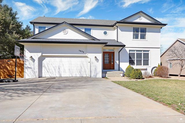 1672 Kingwood, Manhattan, KS 66502