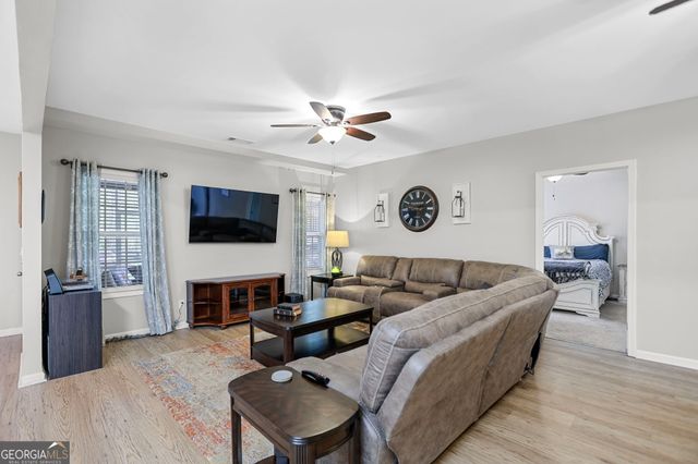 36 Nash Island Lane, Sharpsburg, GA 30277