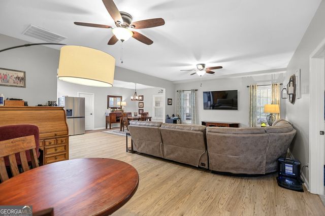 36 Nash Island Lane, Sharpsburg, GA 30277