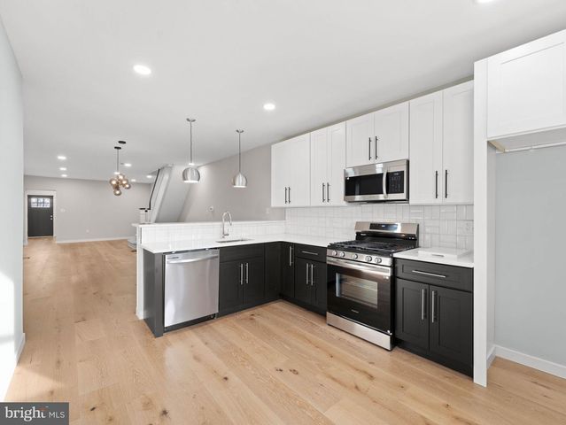 6034 W COLUMBIA AVE, Philadelphia, PA 19151