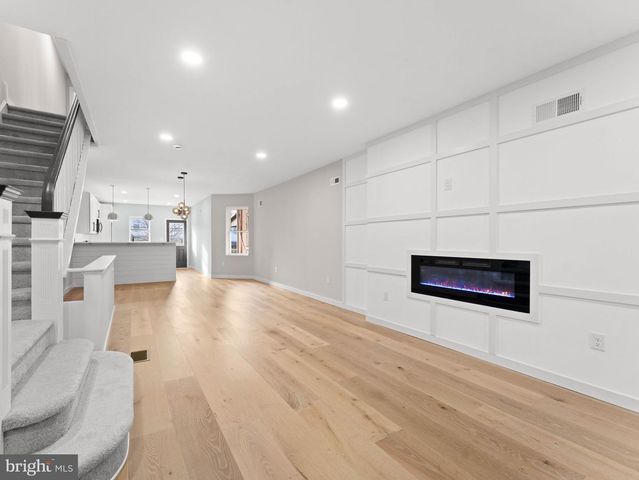 6034 W COLUMBIA AVE, Philadelphia, PA 19151