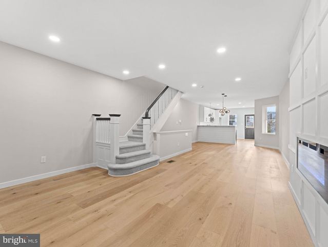 6034 W COLUMBIA AVE, Philadelphia, PA 19151