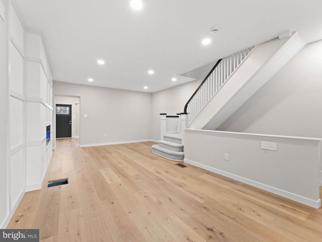 6034 W COLUMBIA AVE, Philadelphia, PA 19151