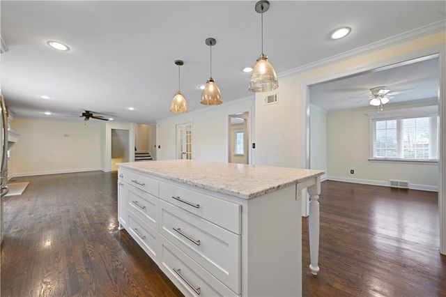 6241 Howe Drive, Fairway, KS 66205