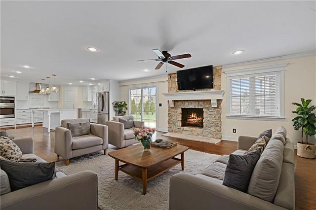 6241 Howe Drive, Fairway, KS 66205