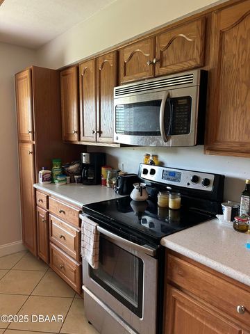 919 Royal Oak Court, Holly Hill, FL 32117