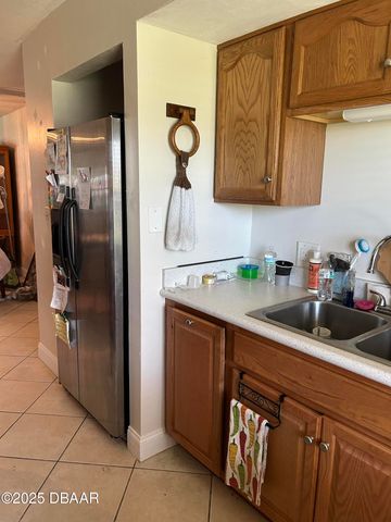 919 Royal Oak Court, Holly Hill, FL 32117