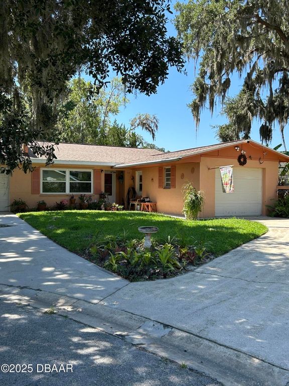 919 Royal Oak Court, Holly Hill, FL 32117