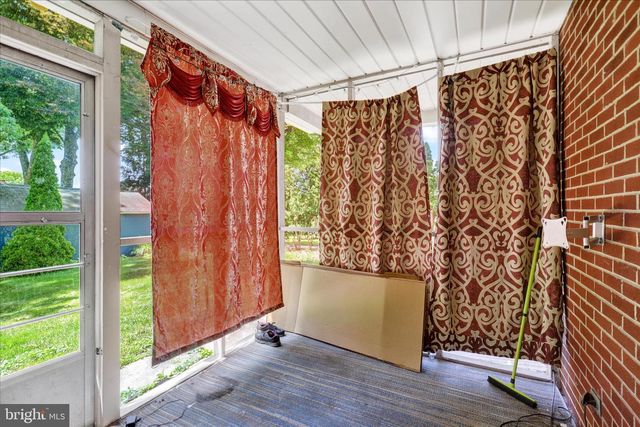 439 S 8TH ST, Chambersburg, PA 17201