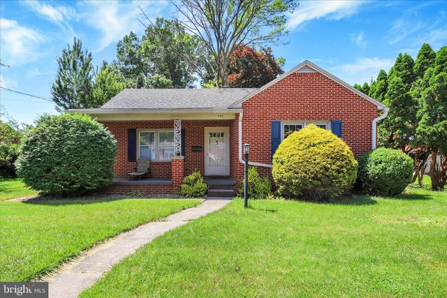 439 S 8TH ST, Chambersburg, PA 17201