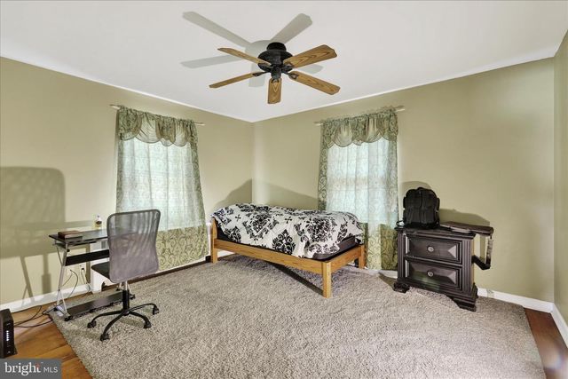 439 S 8TH ST, Chambersburg, PA 17201