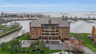 40 Waterfront Circle 305, Buffalo, NY 14202