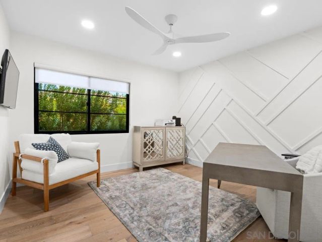 8804 Robinhood Lane, La Jolla, CA 92037