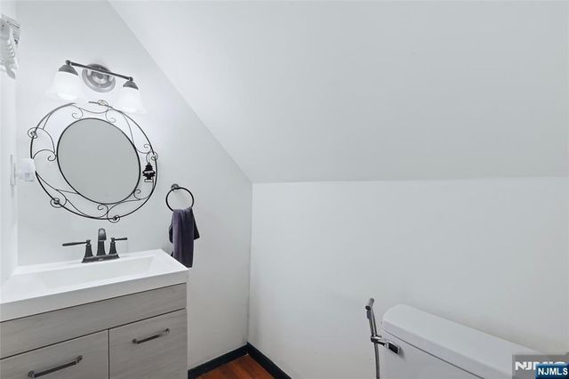 66 Washington Place, East Rutherford, NJ 07073