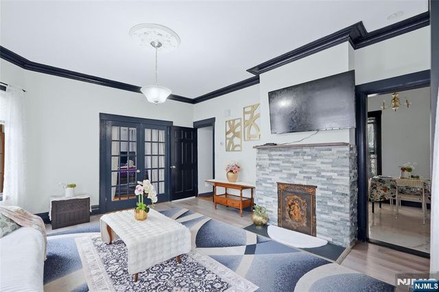 66 Washington Place, East Rutherford, NJ 07073