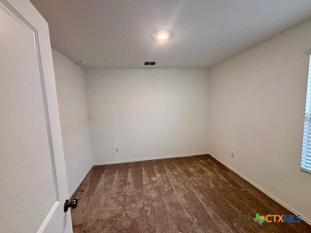 205 Marty Allen Loop, Jarrell, TX 76537