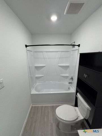 205 Marty Allen Loop, Jarrell, TX 76537