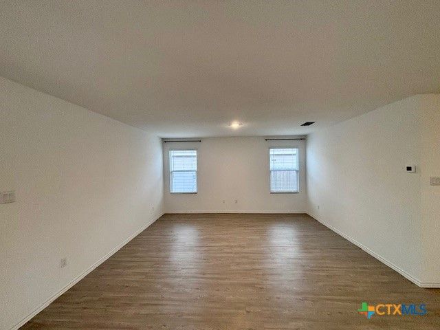 205 Marty Allen Loop, Jarrell, TX 76537