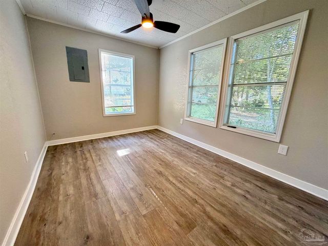 1422 N 61st Ave, Pensacola, FL 32506