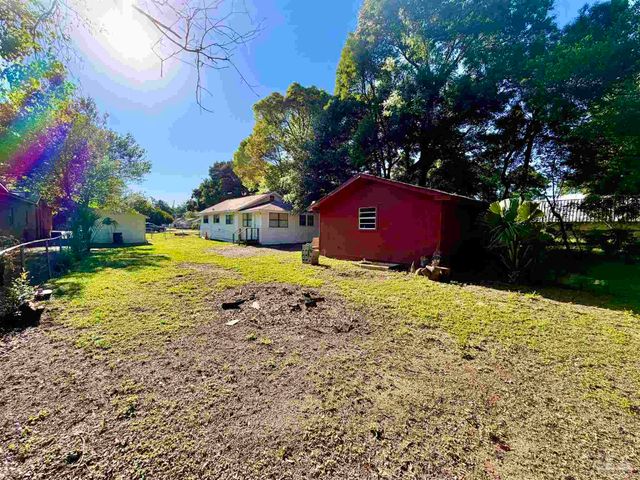 1422 N 61st Ave, Pensacola, FL 32506