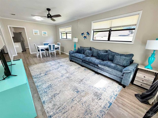 1422 N 61st Ave, Pensacola, FL 32506